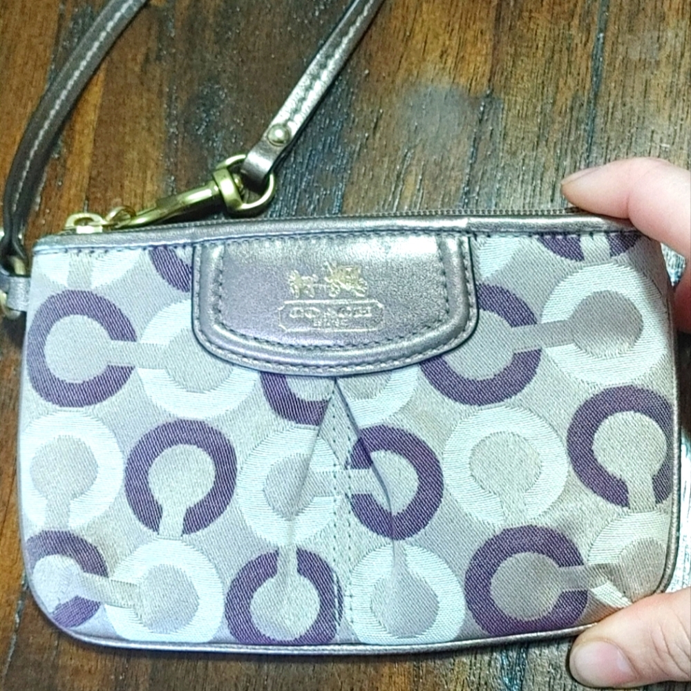 Coach Madison Optic Signature Wristlet